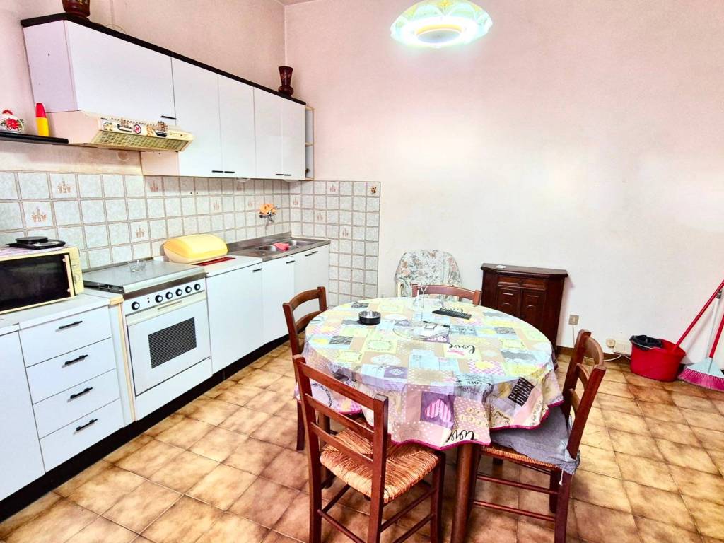 Appartamento a Montevarchi in Via Mincio - Foto 4