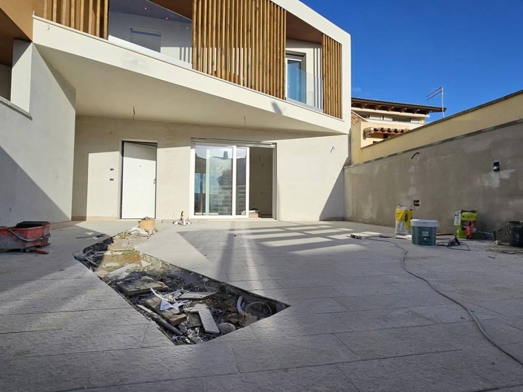 Villetta a schiera a Selargius in Via dei Campi Elisi - Foto 2