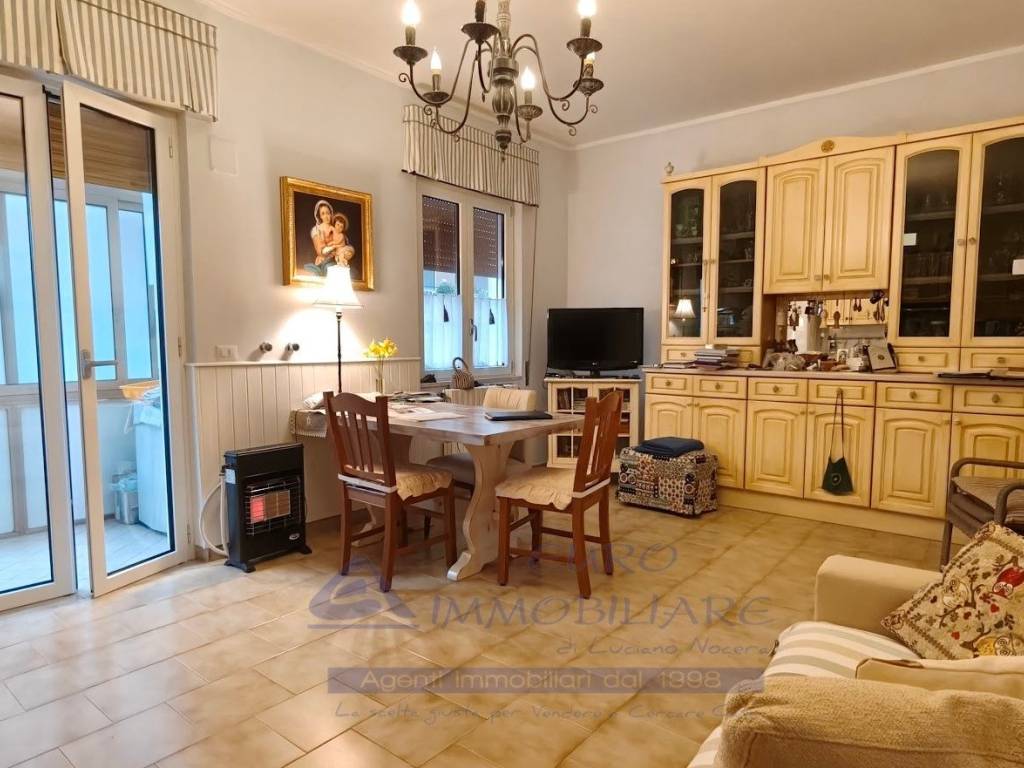 Appartamento a Maddaloni in Via Orazio De Carlucci, 5 - Foto 2