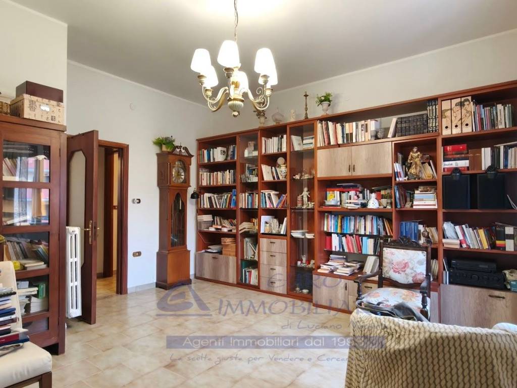 Appartamento a Maddaloni in Via Orazio De Carlucci, 5 - Foto 4