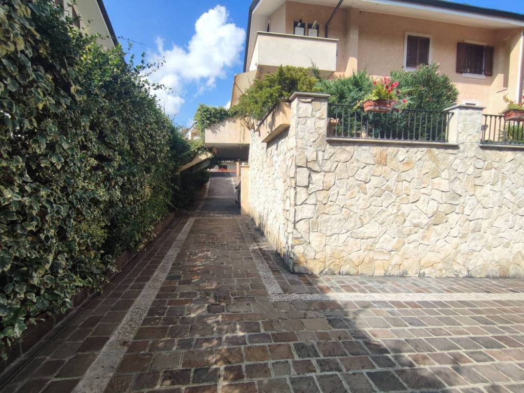 Villa a Frosinone in Via degli Ulivi - Foto 4
