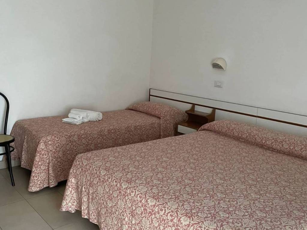 Appartamento a Cervia in Viale Dei Mille, 74 - Foto 4