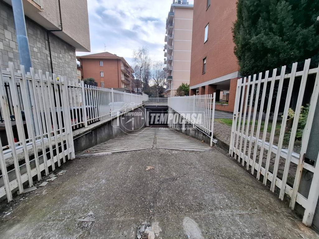 Box / garage a Alpignano in Via CESARE BATTISTI - Foto 2