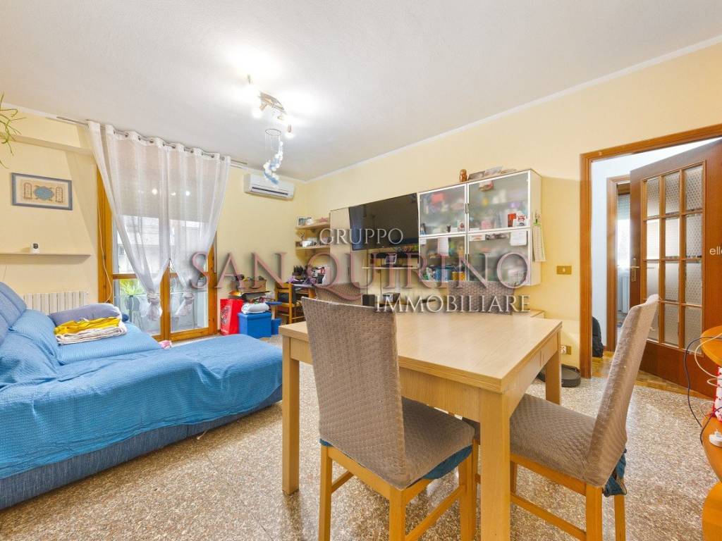 Appartamento a Mirandola in VIALE LA FAVORITA, 17 - Foto 3