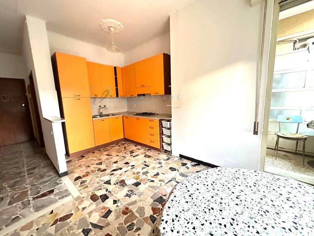 Appartamento a Albenga in Viale VIII Marzo - Foto 4