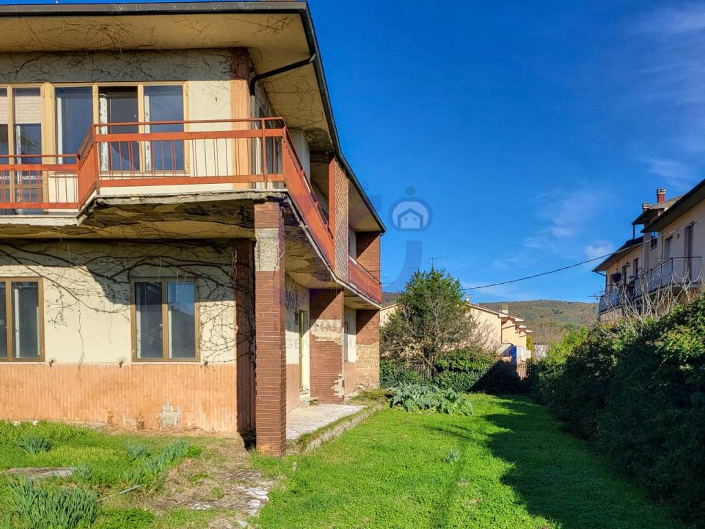 Casa indipendente a Castiglion fibocchi in castiglion fibocchi - Foto 2