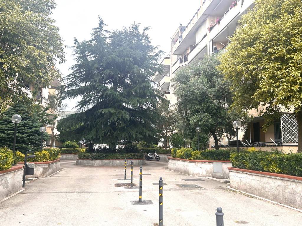 Appartamento a Caserta in Via Antonio Niccolini - Foto 4