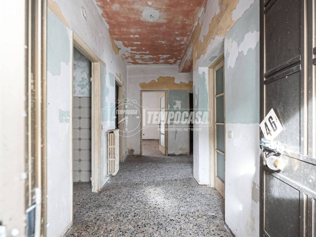 Villa a Alzate brianza in Via P. Giovio 302 - Foto 4