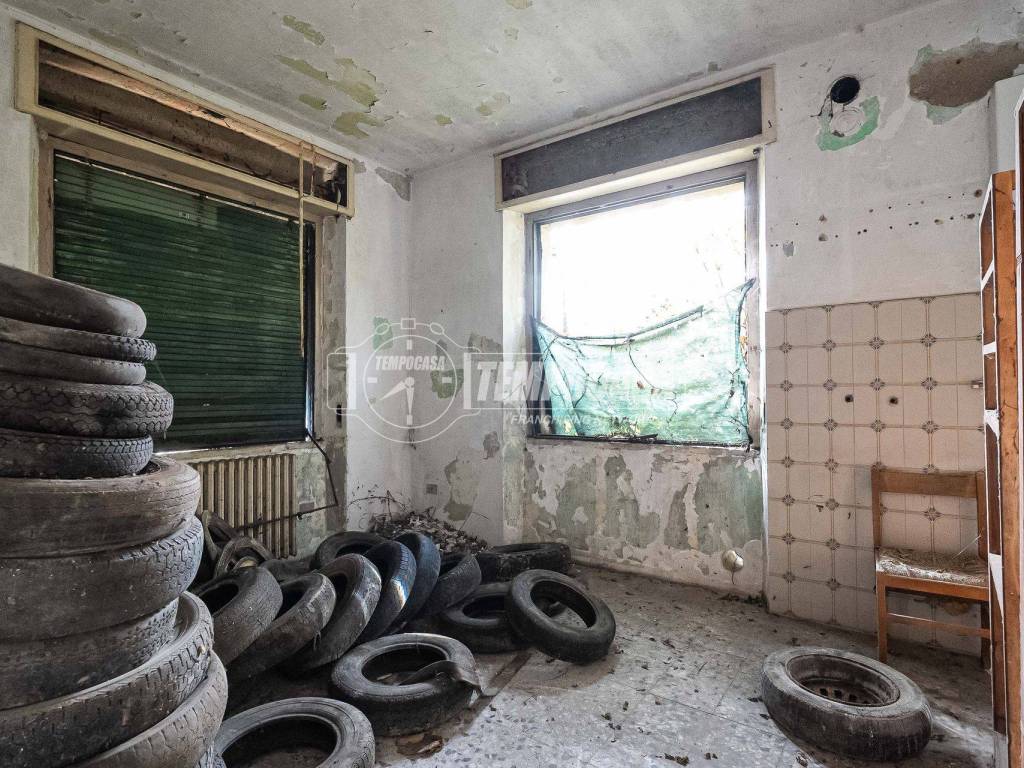 Villa a Alzate brianza in Via P. Giovio 302 - Foto 5