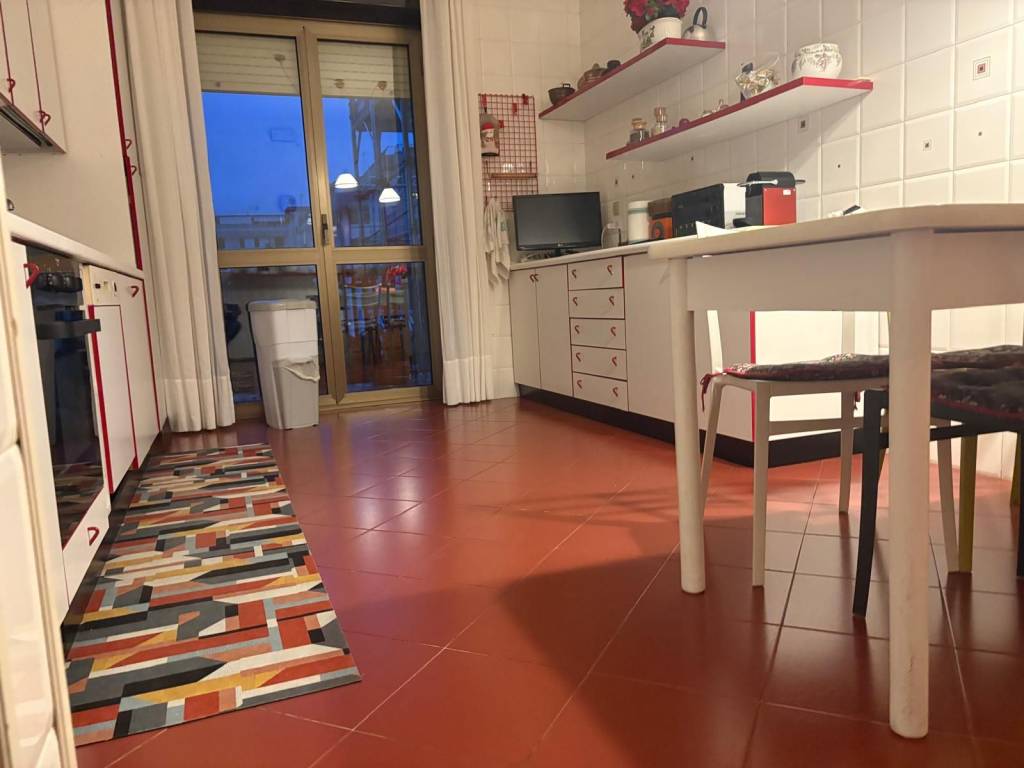 Appartamento a Caserta in Via Luigi Laviano - Foto 4