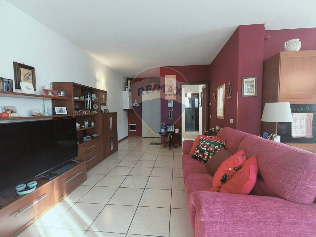 Appartamento a Verbania in Via Repubblica - Foto 2