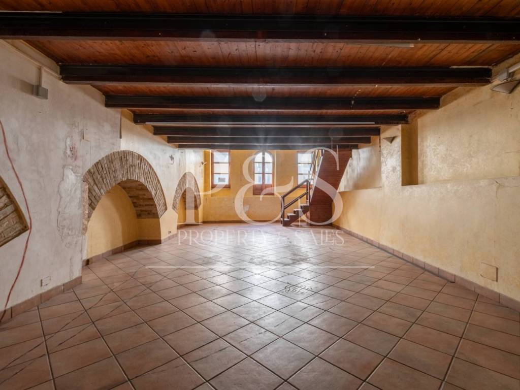 Palazzo / stabile a Cagliari in Via Giuseppe Garibaldi - Foto 4