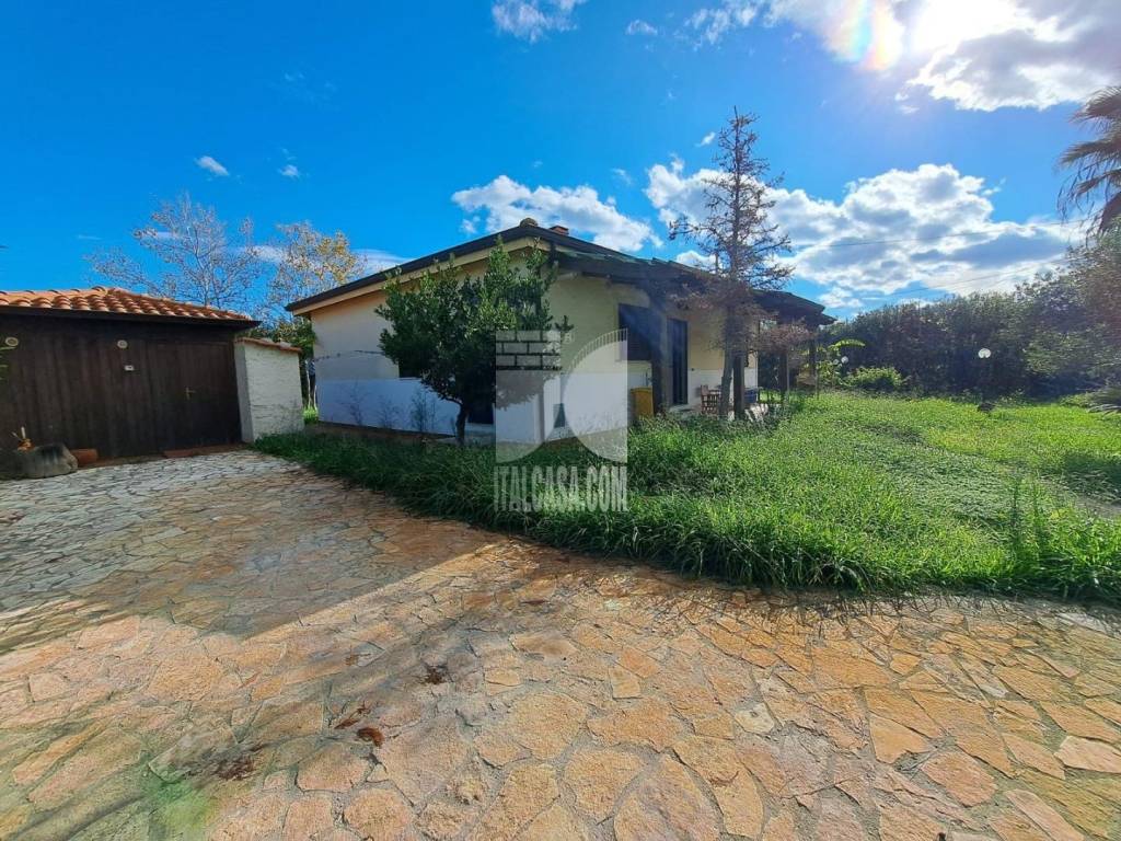 Villa a Crotone in Via dei Gelsomini - Foto 4