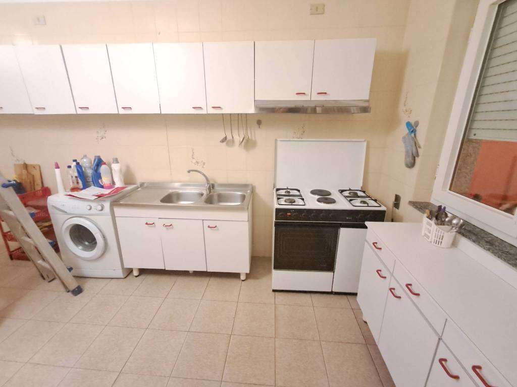 Appartamento a Sellia marina in Viale delle Ginestre - Foto 3