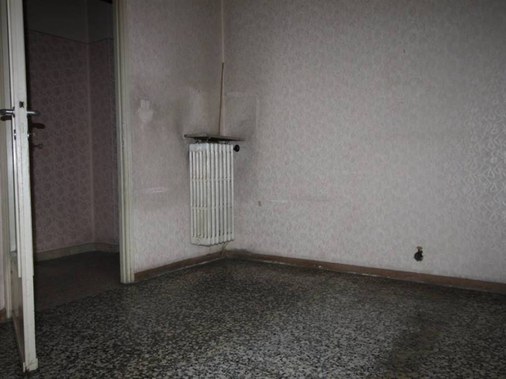 Appartamento a Lodi in viale rimembranze, 35 - Foto 2