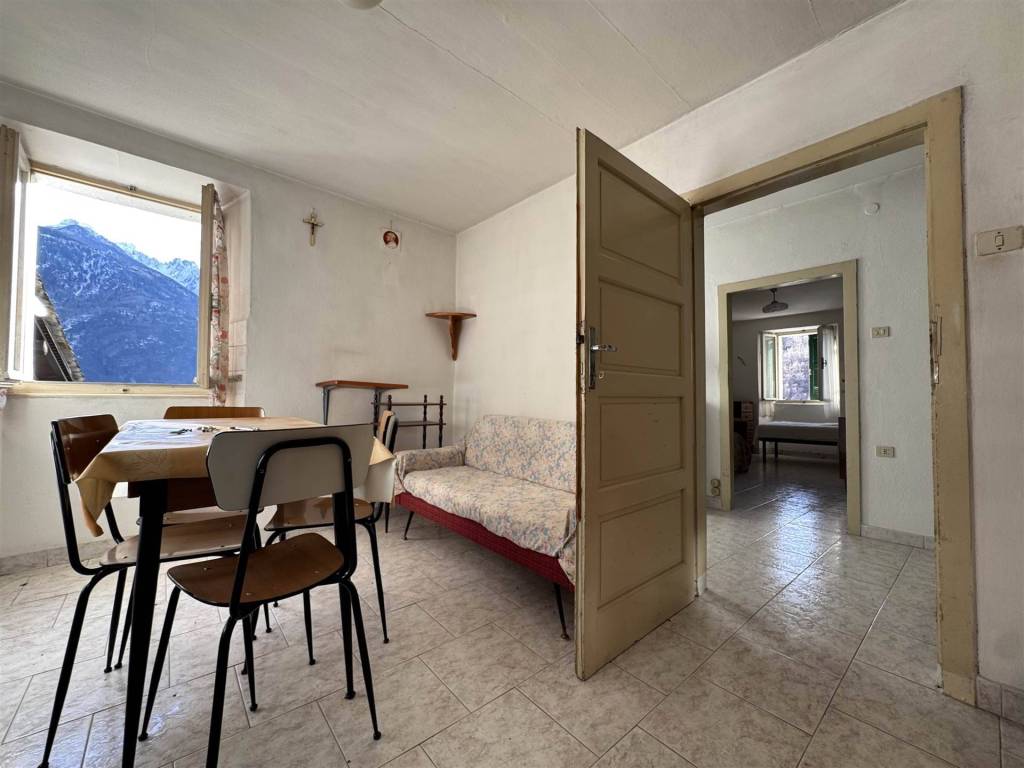 Appartamento a Chiavenna in Strada dei Barini - Foto 2