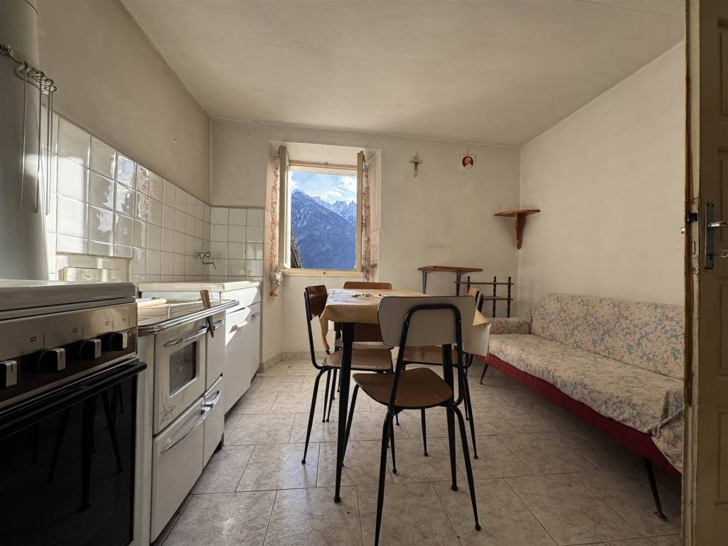 Appartamento a Chiavenna in Strada dei Barini - Foto 3