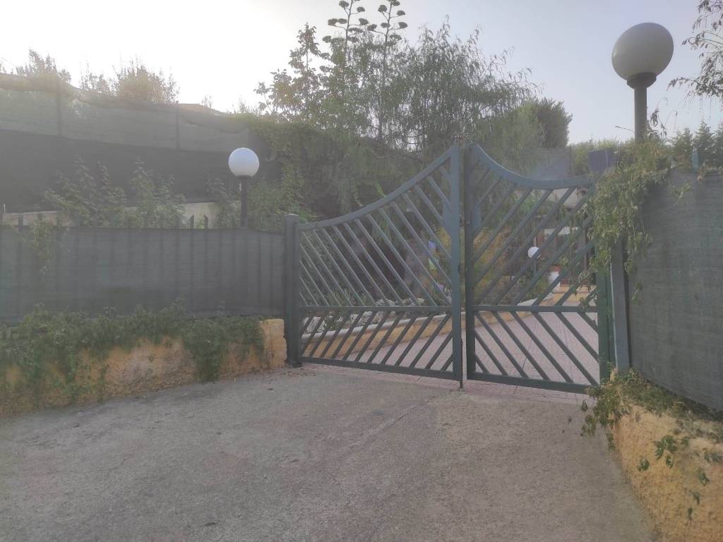 Villa a Caltanissetta in CONTRADA SAVARINO - Foto 2