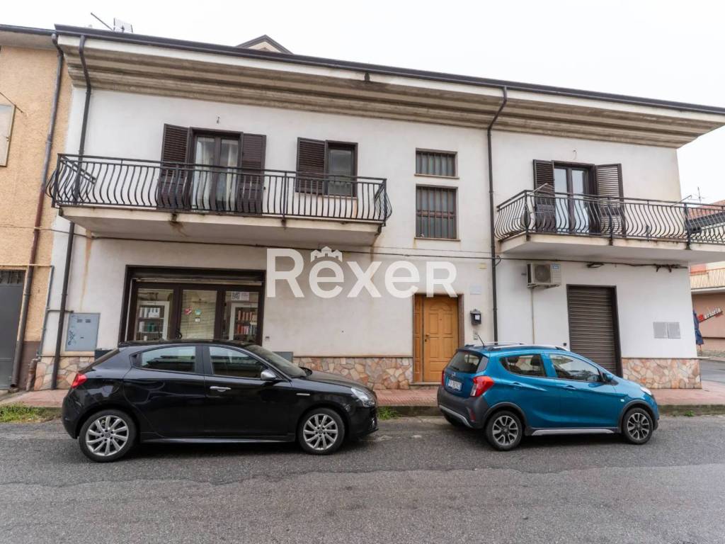 Casa indipendente a Spezzano albanese in Via Ferruccio Parri, - Foto 2