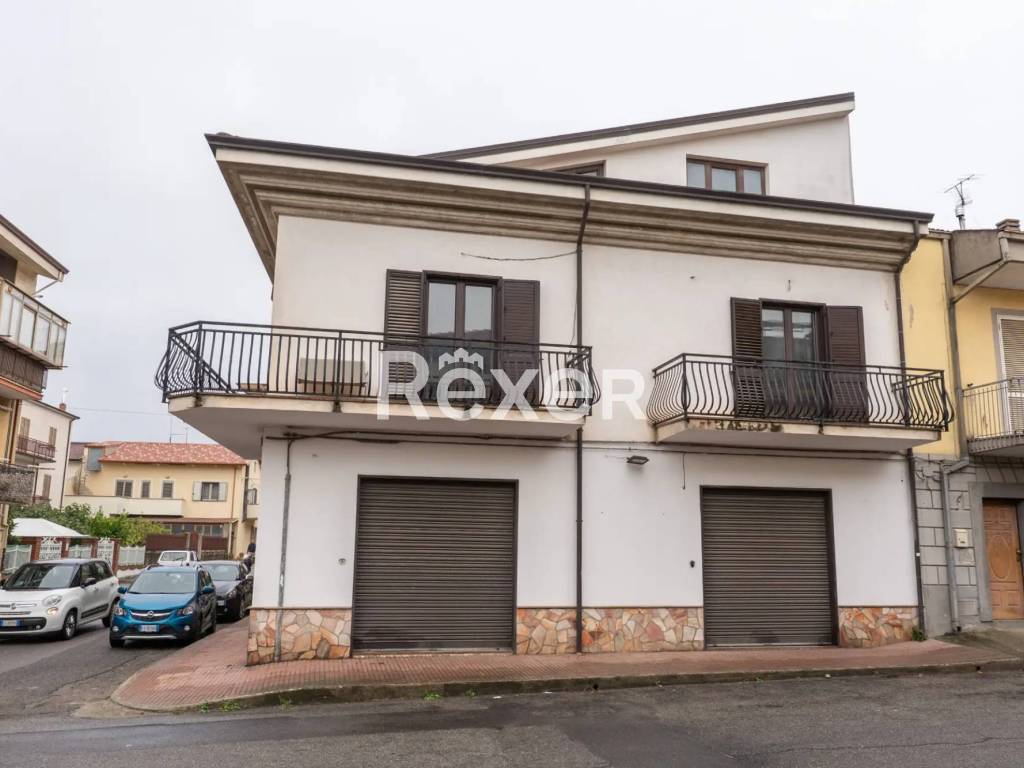 Casa indipendente a Spezzano albanese in Via Ferruccio Parri, - Foto 3