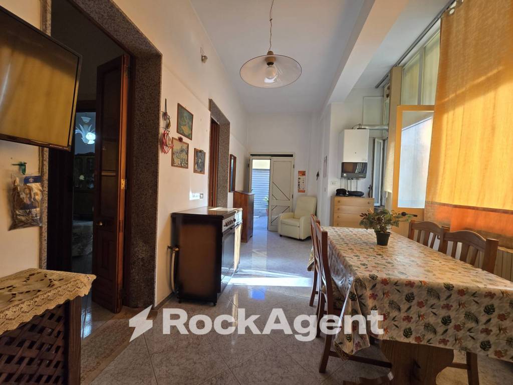 Palazzo / stabile a Carmiano in Via Principe di Napoli, 31 - Foto 5