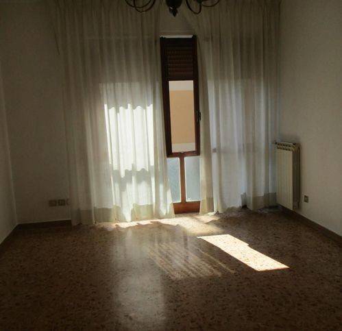 Appartamento a Pontedera in Via Girolamo Savonarola - Foto 5