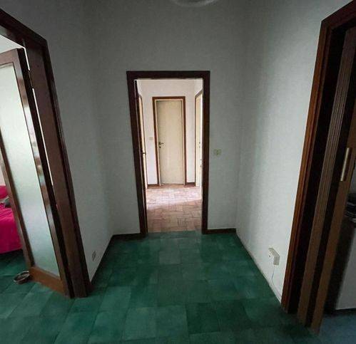 Appartamento a Pontedera in Via Vittorio Veneto - Foto 3