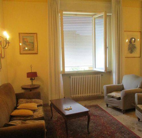 Appartamento a Pontedera in Via Vittorio Veneto - Foto 4