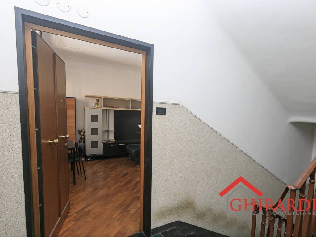 Appartamento a Genova in Via Ciro Menotti, 24 - Foto 2