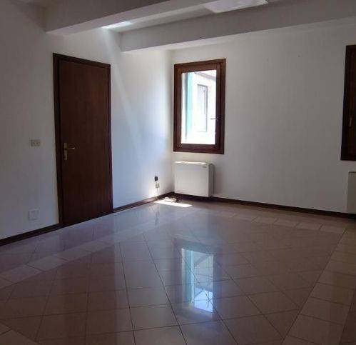 Immobile a Lendinara in Via Cavour 39 - Foto 2