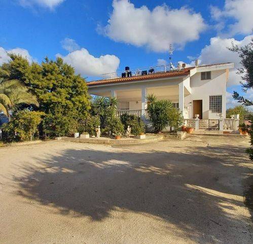 Casa indipendente a Corato in Via Gravina - Foto 5