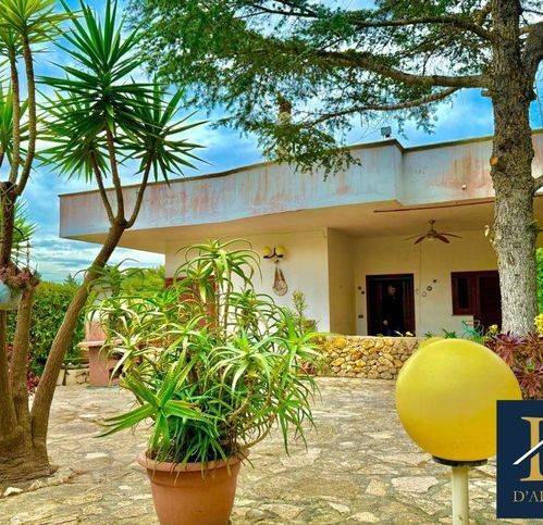 Villa a Pulsano in Strada Provinciale 121 - Foto 2