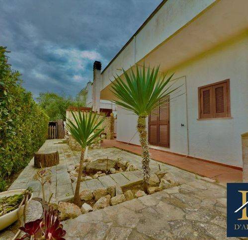 Villa a Pulsano in Strada Provinciale 121 - Foto 4