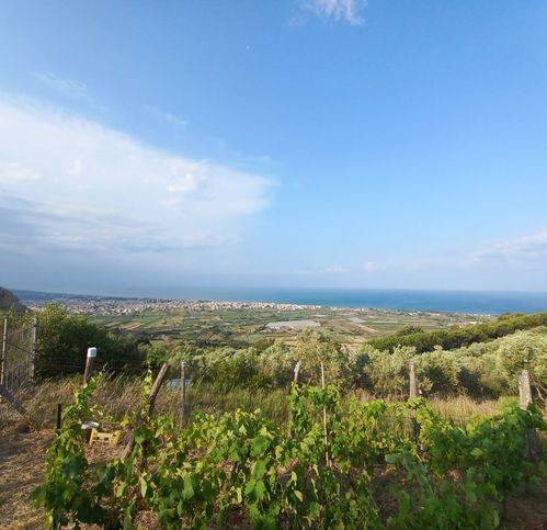 Terreno a Mondragone in Località Colombrella - Foto 5