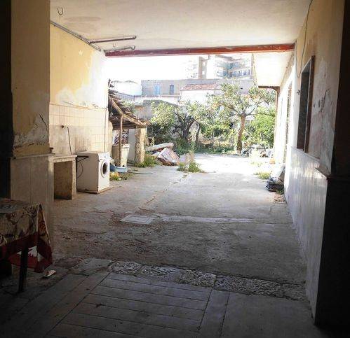 Palazzo / stabile a Mondragone in Via Assisi 40 - Foto 2