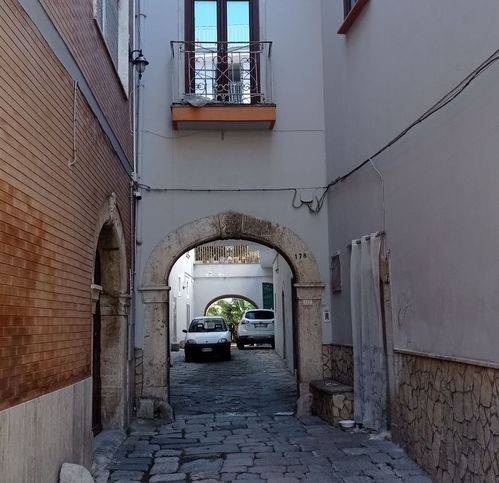 Villa a Mondragone in Via Vittorio Emanuele - Foto 2