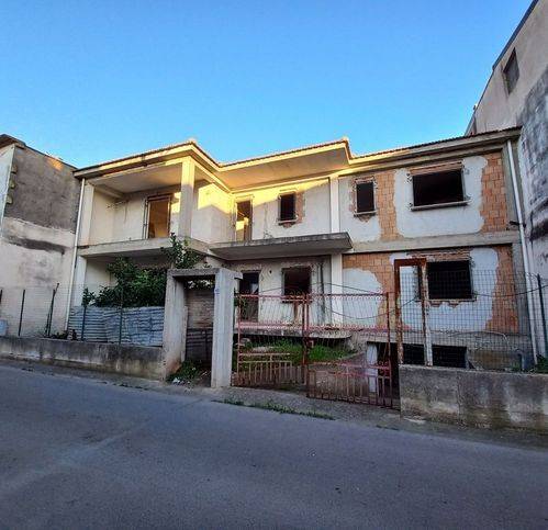 Villa a Mondragone in Via Avellino - Foto 2
