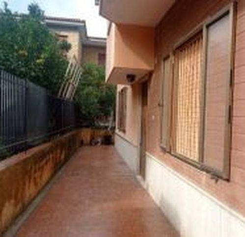 Villa a Mondragone in Via Fiume - Foto 4