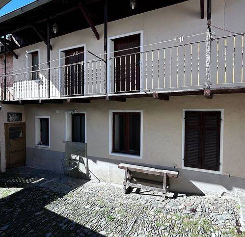 Palazzo / stabile a Trarego viggiona in Via Per Oggiogno 24 - Foto 2