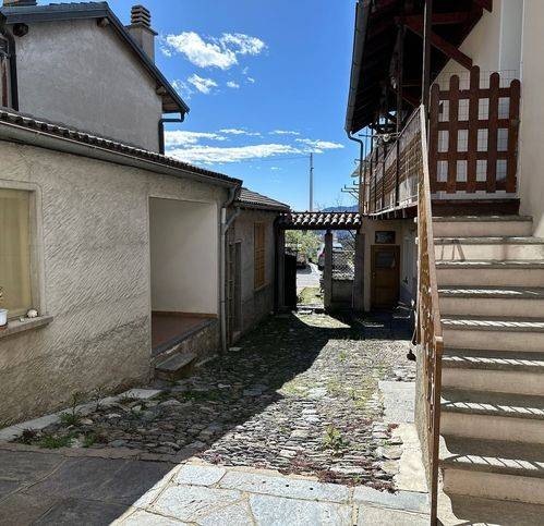 Palazzo / stabile a Trarego viggiona in Via Per Oggiogno 24 - Foto 4