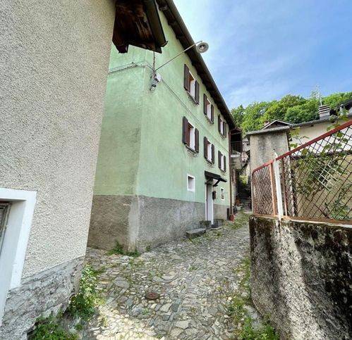 Villa a Trarego viggiona in Via Cantonaccio 6 - Foto 2