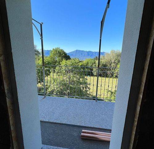 Villa a Trarego viggiona in Via Belvedere 5 - Foto 3