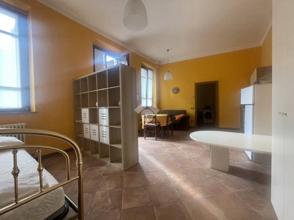 Appartamento a Castellanza in Piazza castegnate, 10 - Foto 2