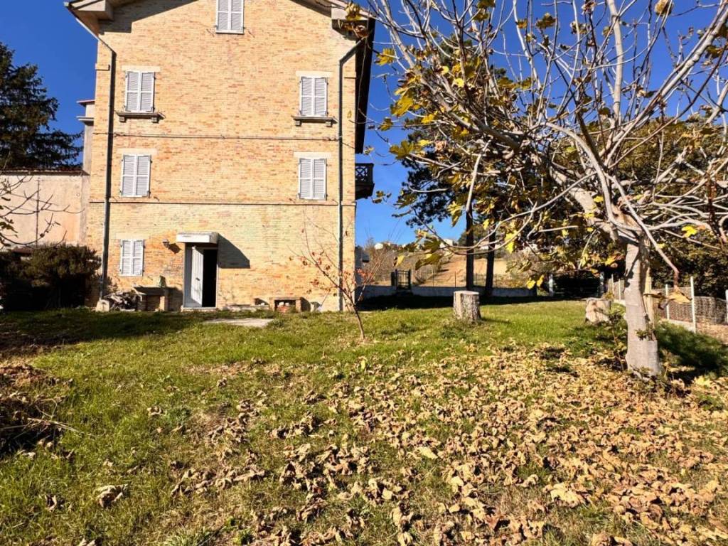 Casa indipendente a Falerone in C.da Patrignone, 3 - Foto 5