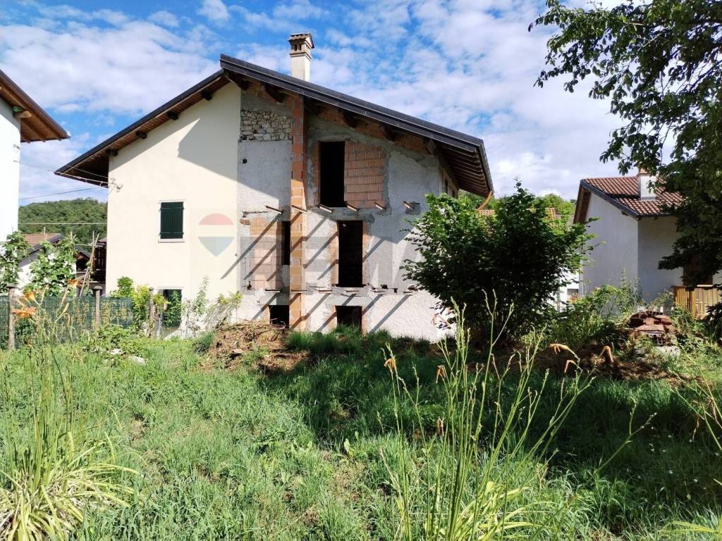 Casa indipendente a Seren del grappa in Via Damiano Chiesa - Foto 2
