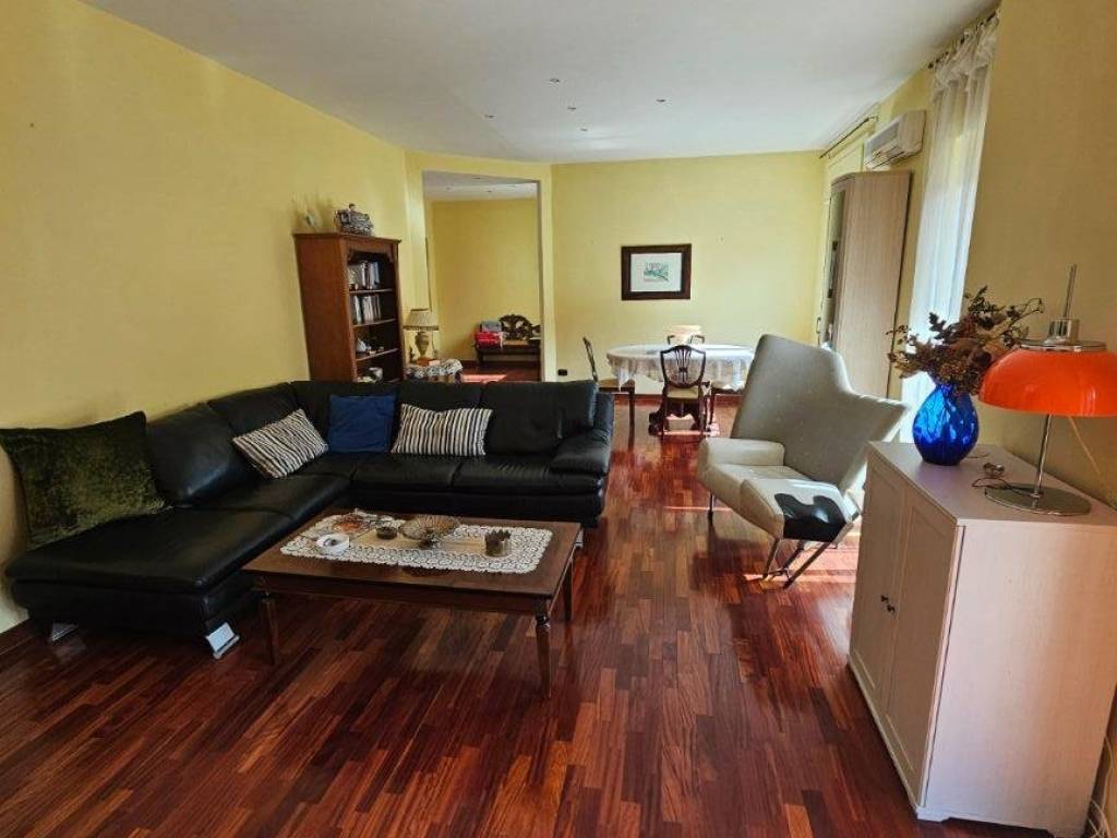 Appartamento a Caserta in Via Giuseppe Maria Bosco - Foto 3