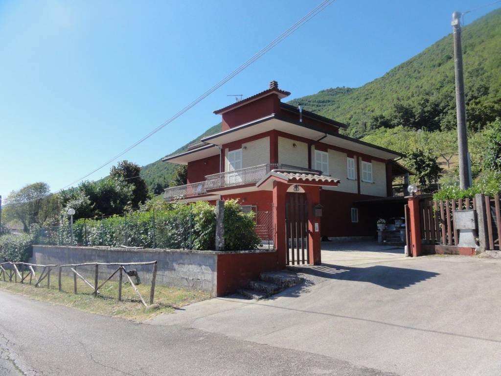 Villa a Ceccano in Via Pedemontana - Foto 5