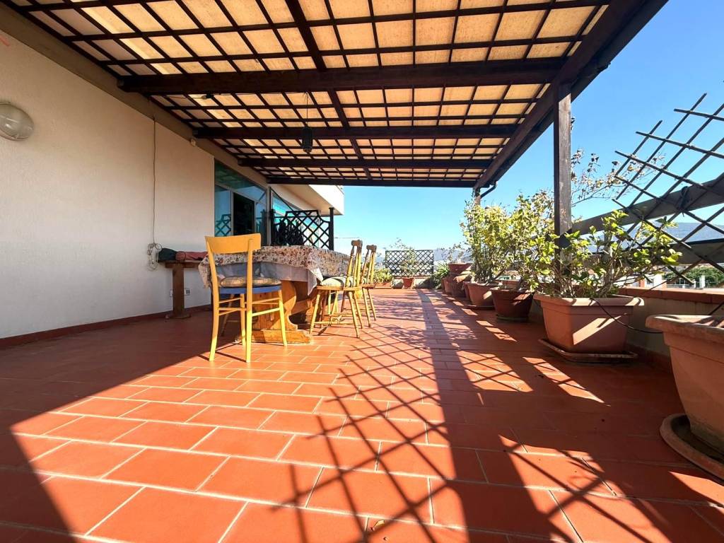 Attico / mansarda a Prato in Via dell'Alberaccio - Foto 2