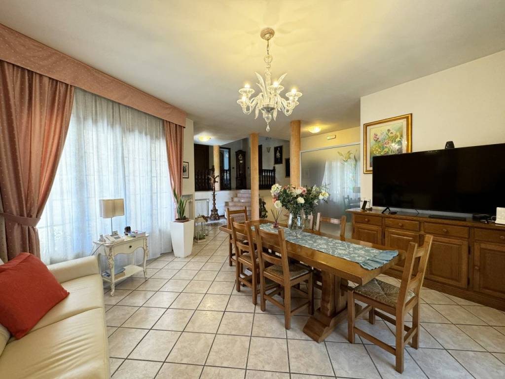 Casa indipendente a Borgo veneto in Via Arzarello Alto - Foto 3