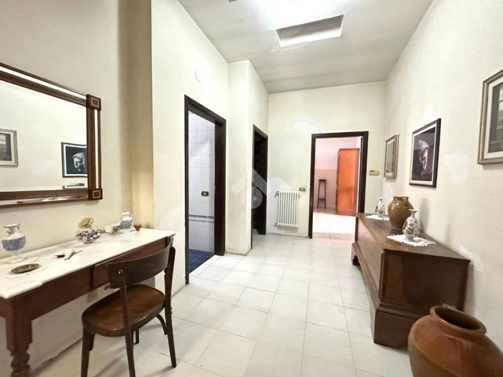 Casa indipendente a Canosa di puglia in Via Flavio Gioia, 56 - Foto 4